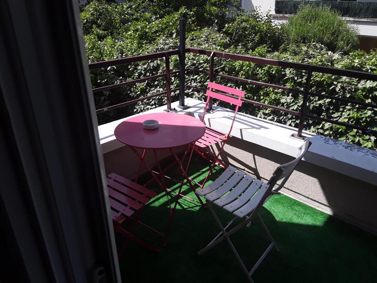 Ferienwohnung Heyzie Pontault-Combault Exterior foto